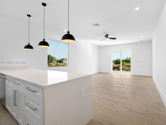 5th image of 319 Lorena Ave S