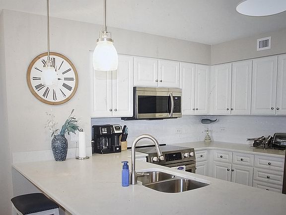 5th image of 1819 N Ocean Blvd. #1019