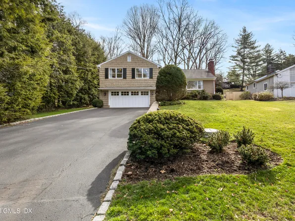 55 Long Meadow Rd, Riverside, CT 06878