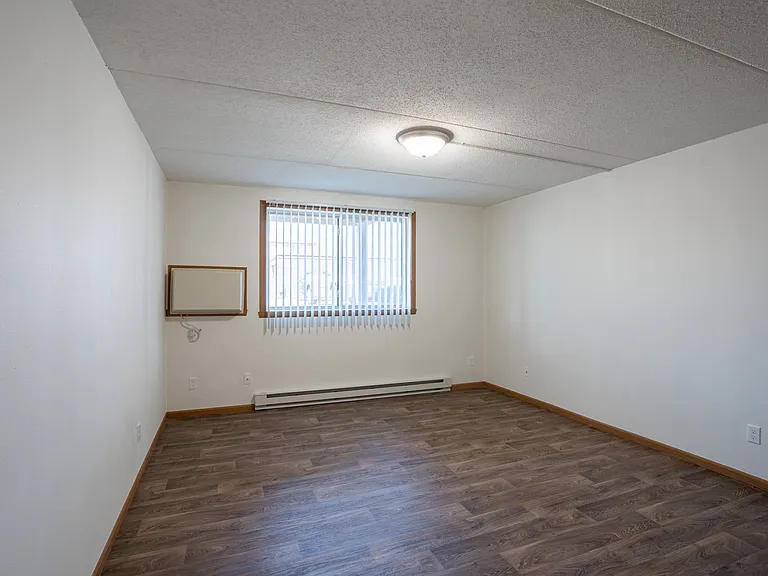 Fargo, ND Bella Vista Apartments | Living
