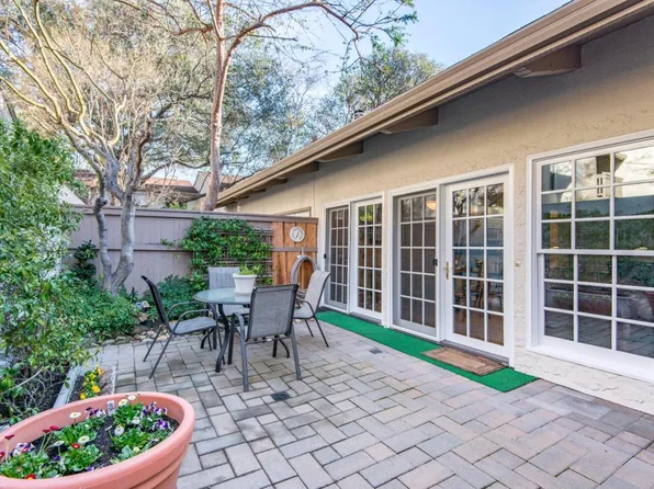 19203 Vineyard Ln, Saratoga, CA 95070