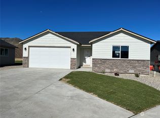 200 Emma Dr, Wenatchee, WA 98801