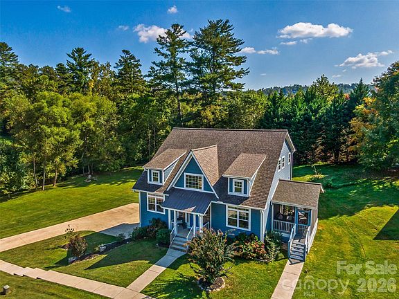 5th image of 10 Warbler Dr