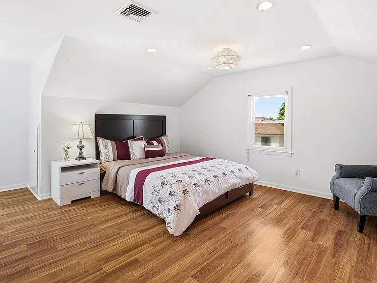 1415 Park Ave — Photo 18