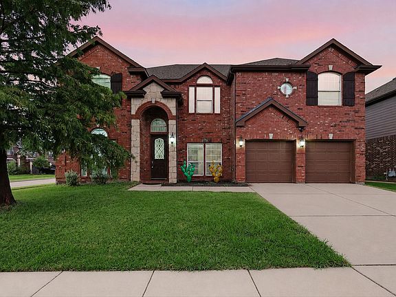2nd image of 1301 Senita Cactus St