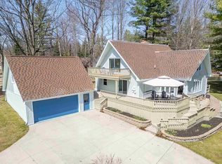 1550 Compton Ct, Gladwin, MI 48624