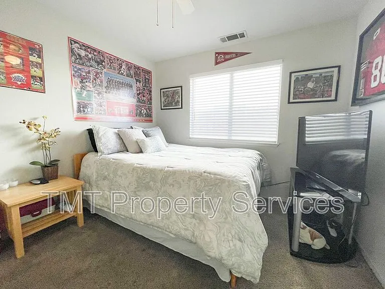 9424 Blackswain Pl — Photo 15