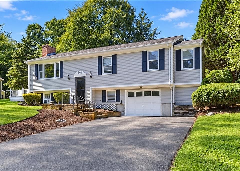 1st image of 1 Evangeline Ct