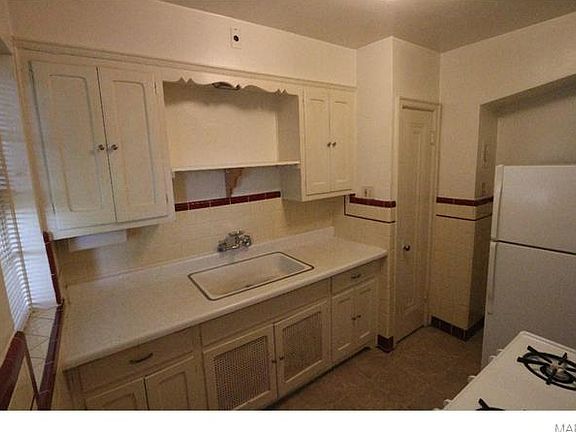 2nd image of 4002 Wilmington Ave