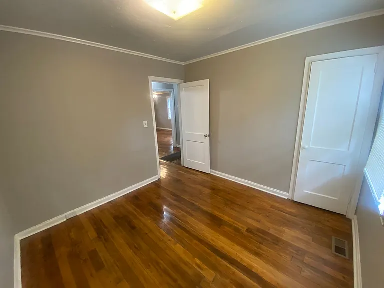 27 Stuart Dr — Photo 15