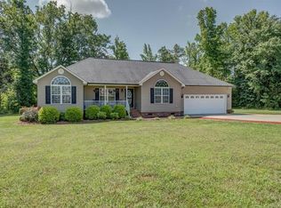 9000 Davis Creek Ct #16, Dallas, NC 28034