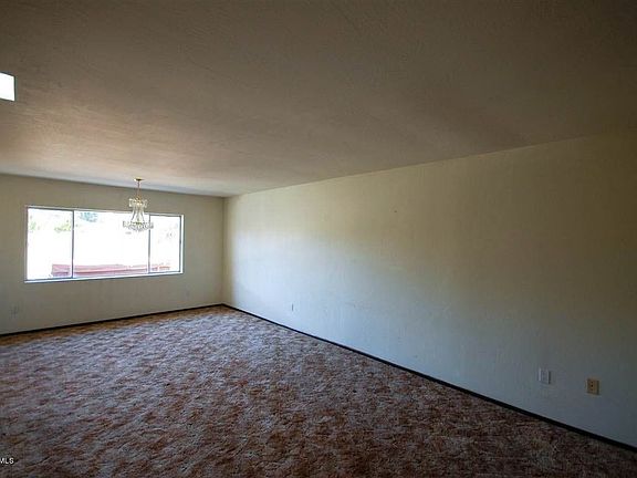 3rd image of 2169 E Manhatton Dr
