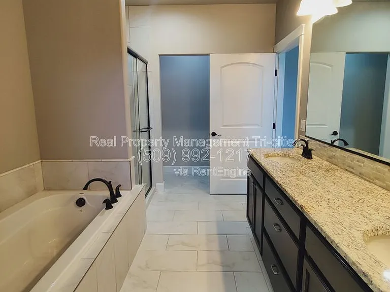 4801 Pinehurst Dr — Photo 14