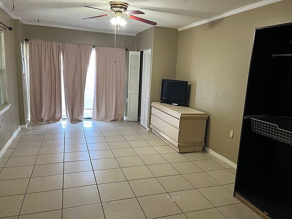 4th image of 104 E Bass St