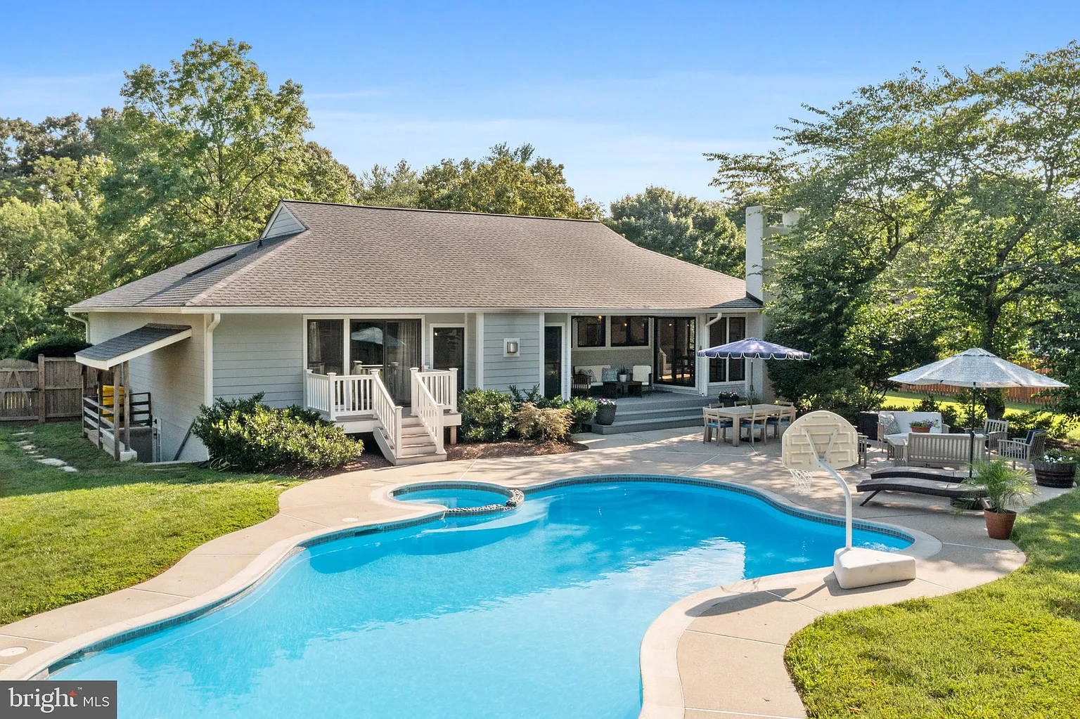436 Rivendell Ln photo 1