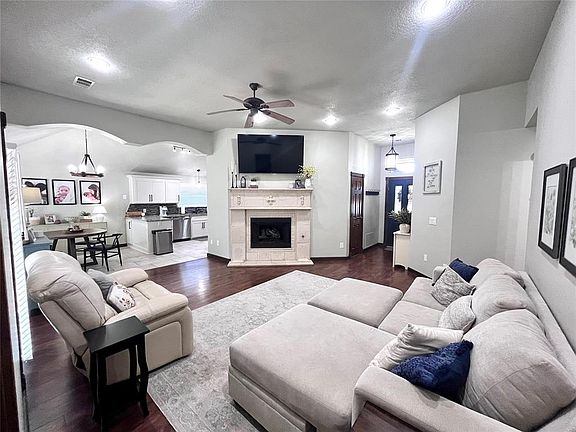 2nd image of 15305 Stone Meadows Dr