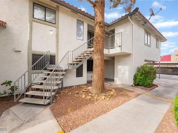 6711 W Charleston Blvd APT 2, Las Vegas, NV 89146