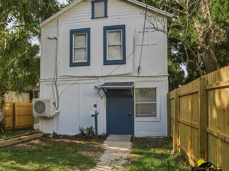 215 Live Oak Ave #1 — Photo 1