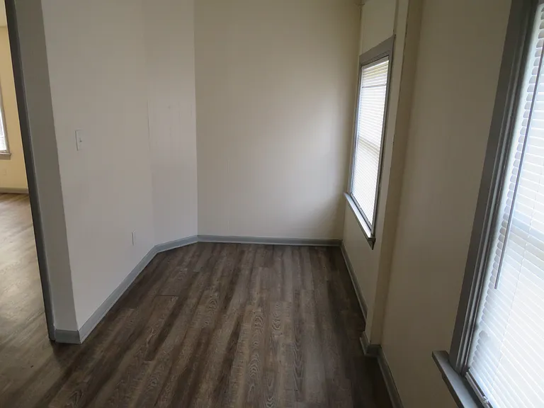 1423-25 Atkins St #1 — Photo 7