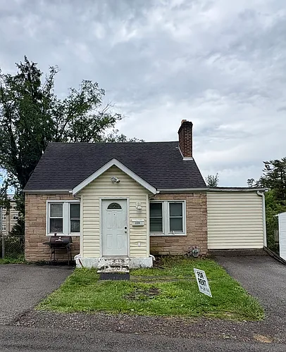 1124 Fennimore St Photo 1