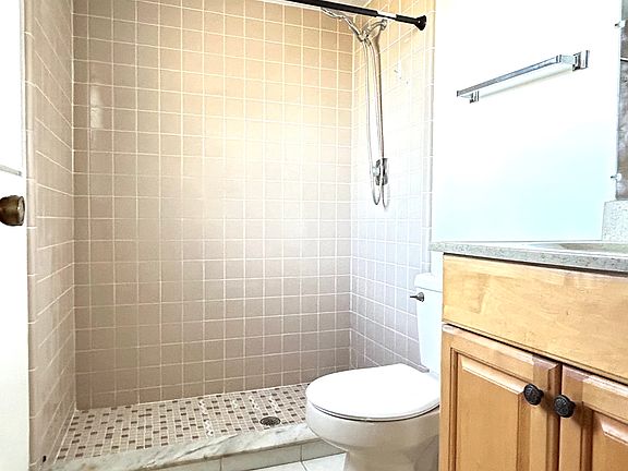 4th image of 1399 Providence Blvd
