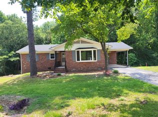 182 Summerhill Ct, Fayetteville, NC 28303