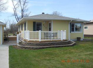 815 5th Ave W, Edgeley, ND 58433