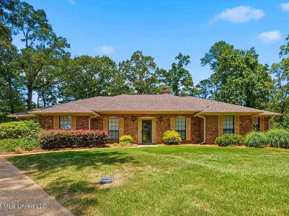 2 Sandway Dr, Brandon, MS 39042