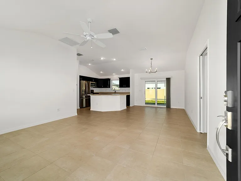 1000 Outridge Loop — Photo 14