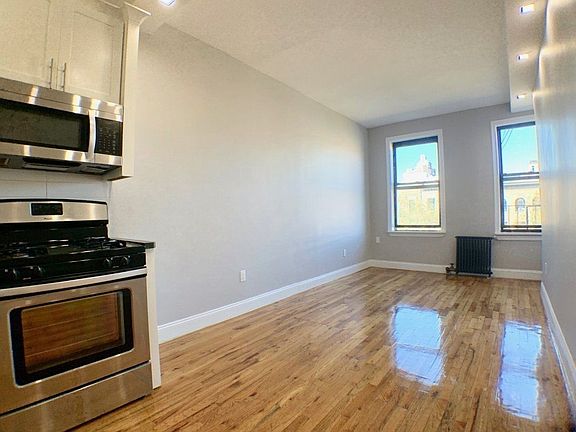 4th image of 1833 7th Ave #55