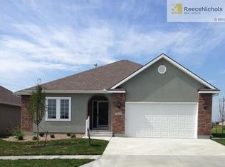4606 SW Olympia Dr, Lees Summit, MO 64082