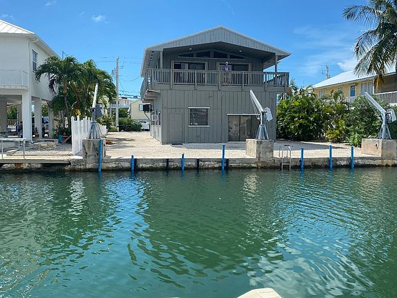 2nd image of 647 Caribbean Dr E