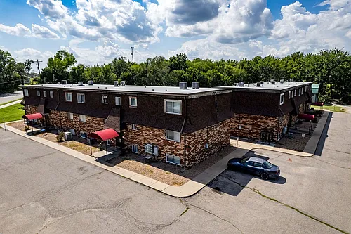 $700 - Bailey Court Apartments - Newly Renovated 2 Bedroom, 1.5 Bathroom! Photo 1