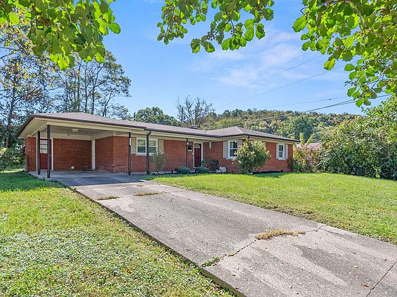 2nd image of 209 Compton Dr