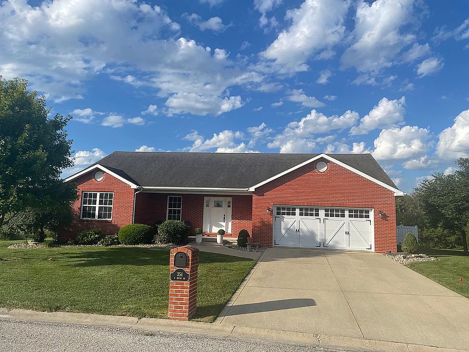 1st image of 354 E Brook Dr