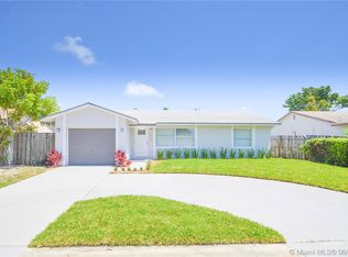 425 NW 18th Ct, Pompano Beach, FL 33060
