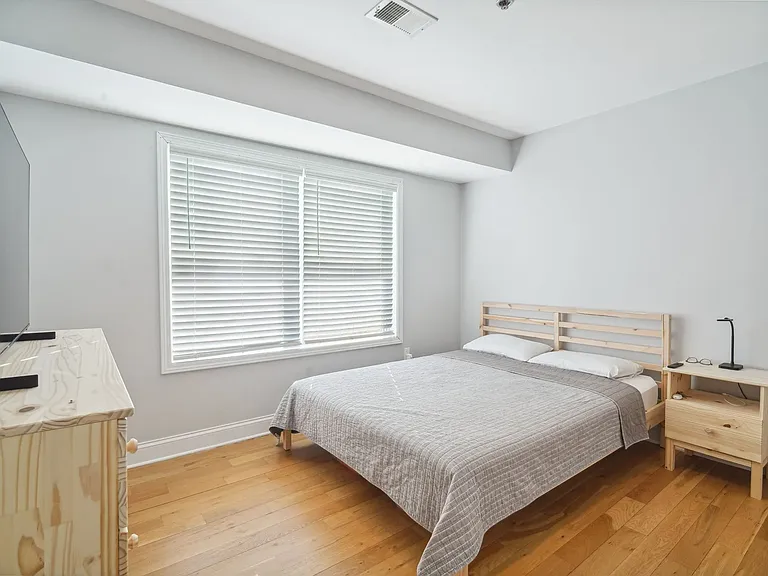 320 62nd St #303 — Photo 5