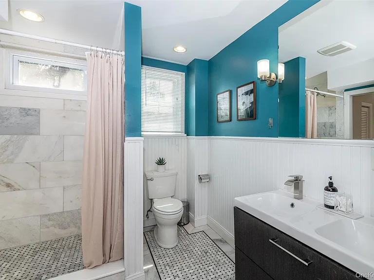 17 Edgewood Ave — Photo 25