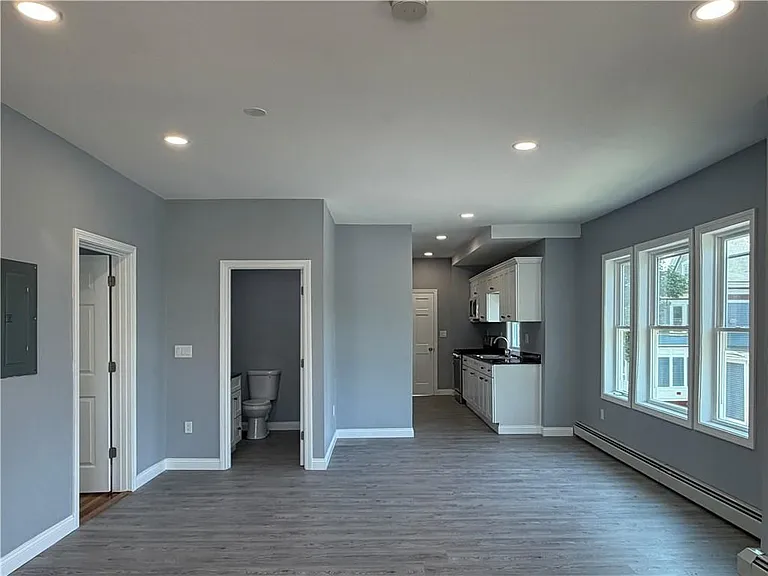 98 Whitmarsh St #1 — Photo 16