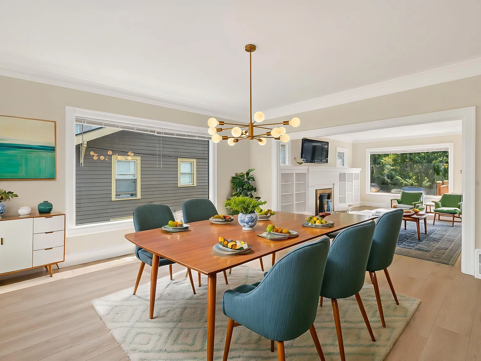 2 bed, 2.5 bath, 2700 sqft, $5,600 — Photo 3