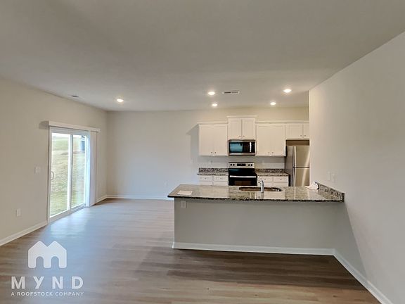 2nd image of 3511 Clover Valley Dr