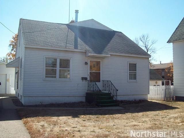 1st image of 1420 8th St N