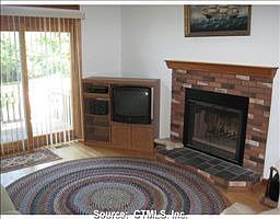 5th image of 24-6 Arthur Dr