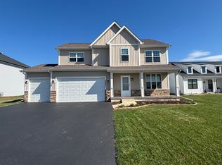 2251 Coventry Cir S, Sycamore, IL
