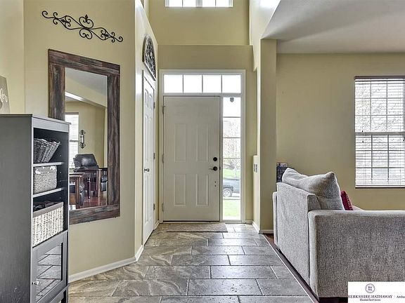 4th image of 2451 Sand Hills Dr
