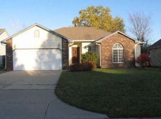 1238 S Fox Run, Wichita, KS 67207