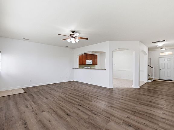 5th image of 10510 Day Trail Ln