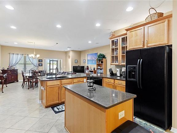 5th image of 10538 Shady Preserve Dr
