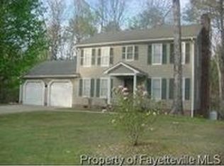 5643 Dobson Dr, Fayetteville, NC 28311