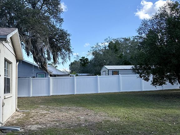 3rd image of 14170 Trollman St